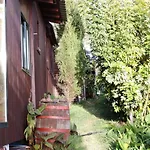 In Canhas Mit Schoenem Garten By Interhome 蓬他达维托亚