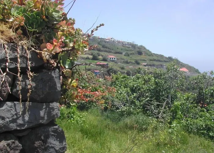 In Canhas Mit Schoenem Garten By Interhome 別荘